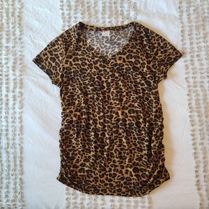Time & Tru Maternity Cheetah Print Short Sleeve Shirt